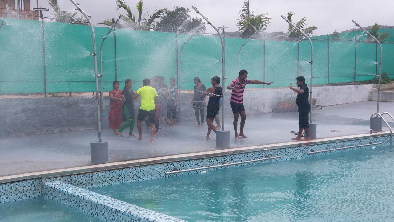 Mount Machi Resort Pune Eksteriør billede