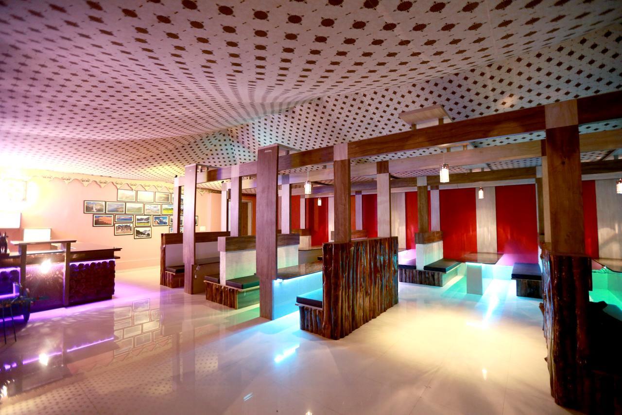 Mount Machi Resort Pune Eksteriør billede